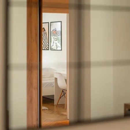 Sea - Family & Friends